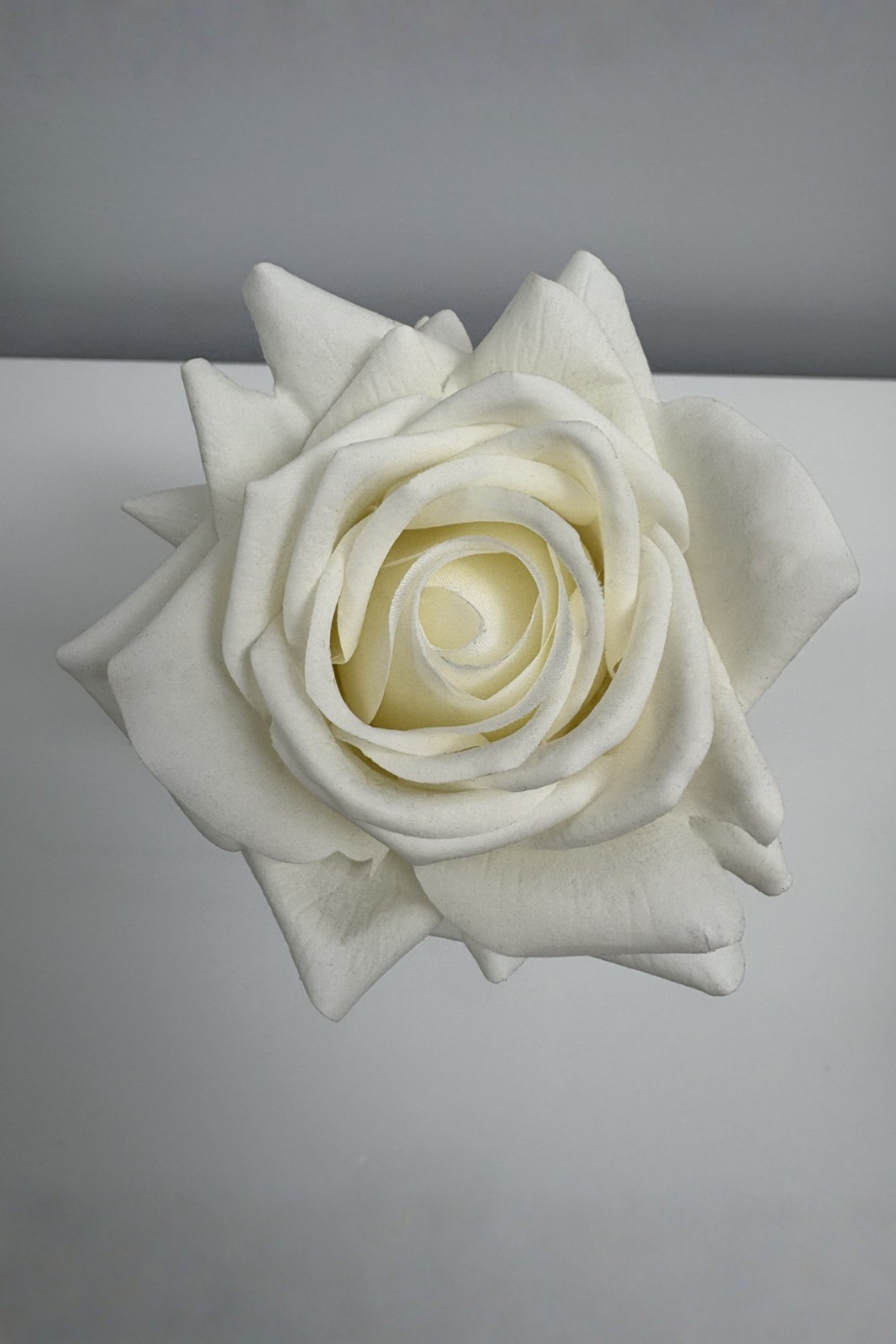 Pure Elegance Bud Vase | Single Stem | White
