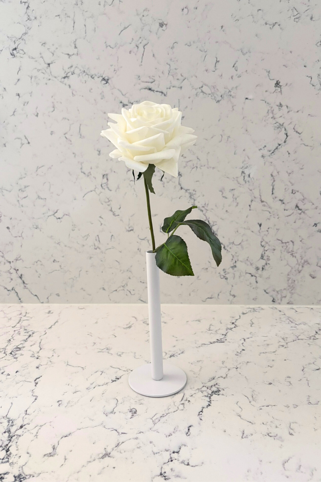 Pure Elegance Signature Collection | Single Stem Short Accent