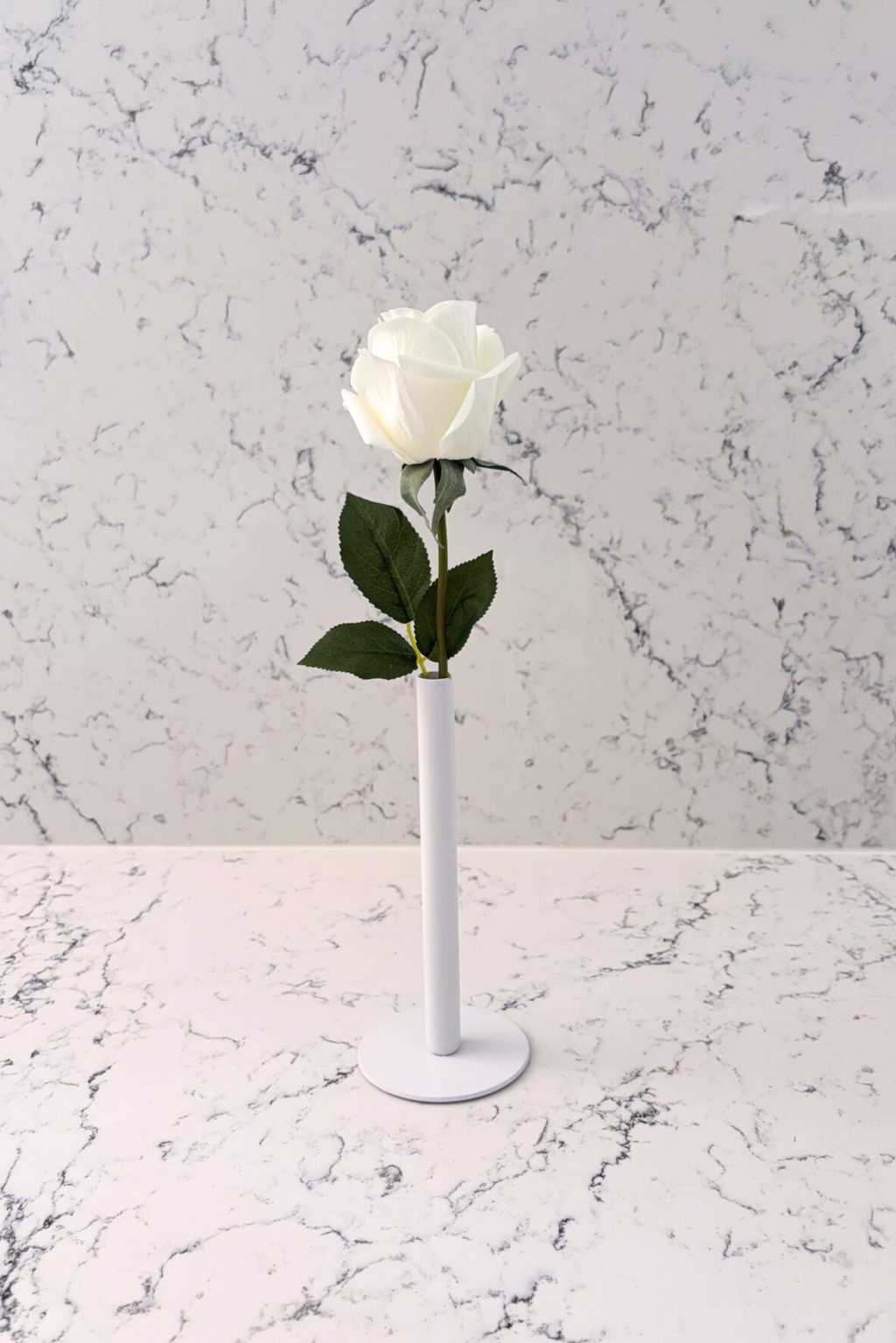 Pure Elegance Signature Collection | Single Stem Short Accent