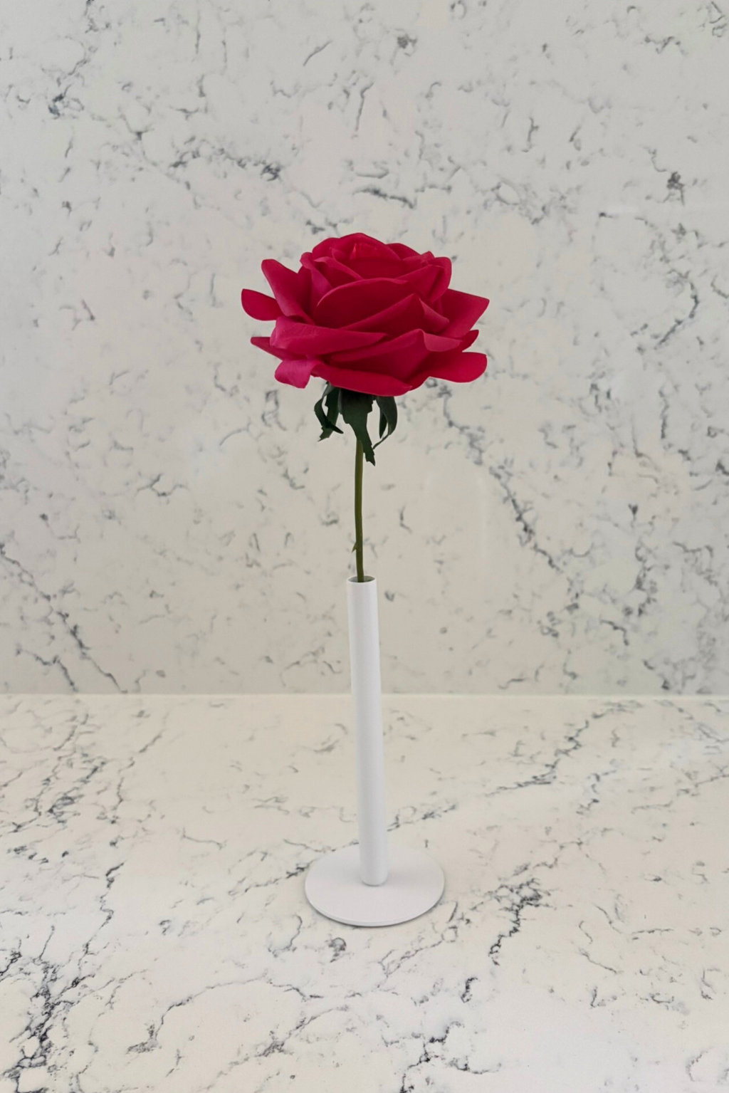 Pure Elegance Signature Collection | Single Stem Short Accent